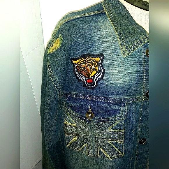 NEW Queen Bee Limited Edt Endangered Species Distressed Denim Jacket! 2XL Unisex - Picture 8 of 14